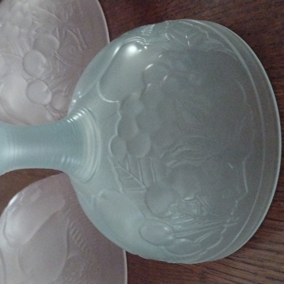Vintage Luminarc Satin Frosted Dessert Glasses - Picture 2 of 8